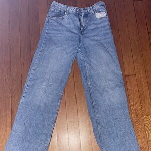 American Eagle wide legged jeans.